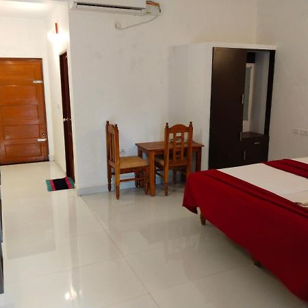 Hotel Neptune Kovalam Thiruvananthapuram Екстериор снимка