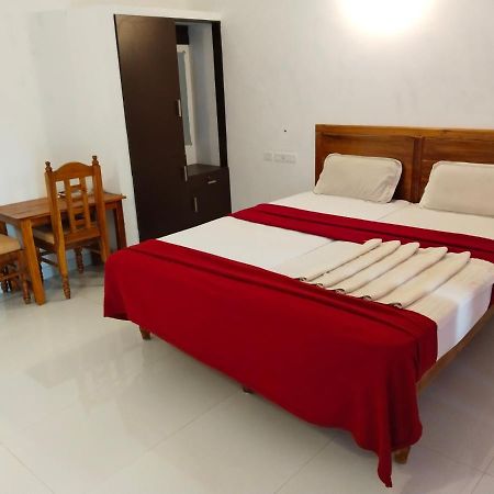 Hotel Neptune Kovalam Thiruvananthapuram Екстериор снимка